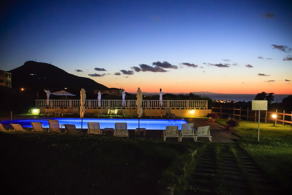 Abbaidda Hotel Valledoria  Exterior photo